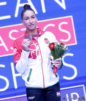 podium beam ph simone ferraro 68 sfa02268